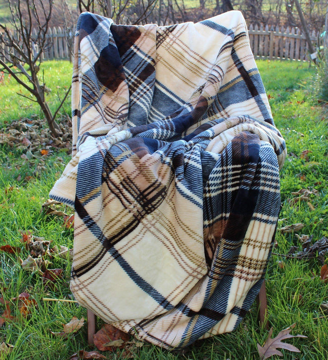 Blanket/ Throw - Tache Super Soft Winter Cabin Flannel Polyester Throw Blanket - DaDa Bedding Collection