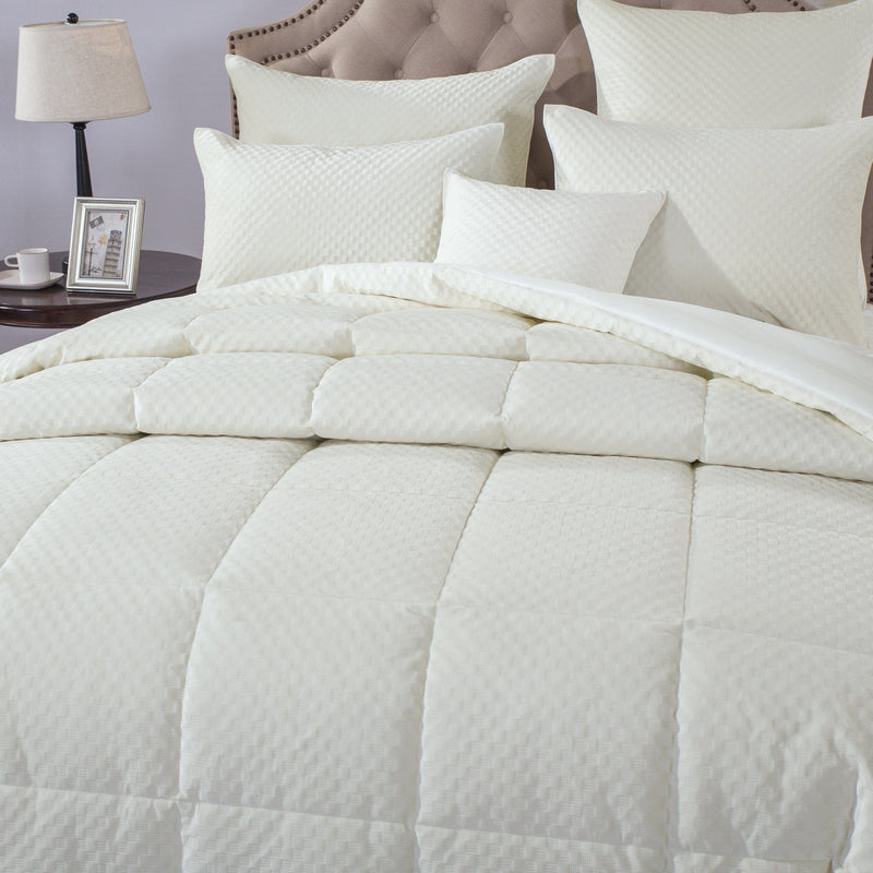 DaDa Bedding Dreamy Soft Velvet Ivory White Plush Velour Tufted Quilted Comforter Set (JHW861) - DaDa Bedding Collection