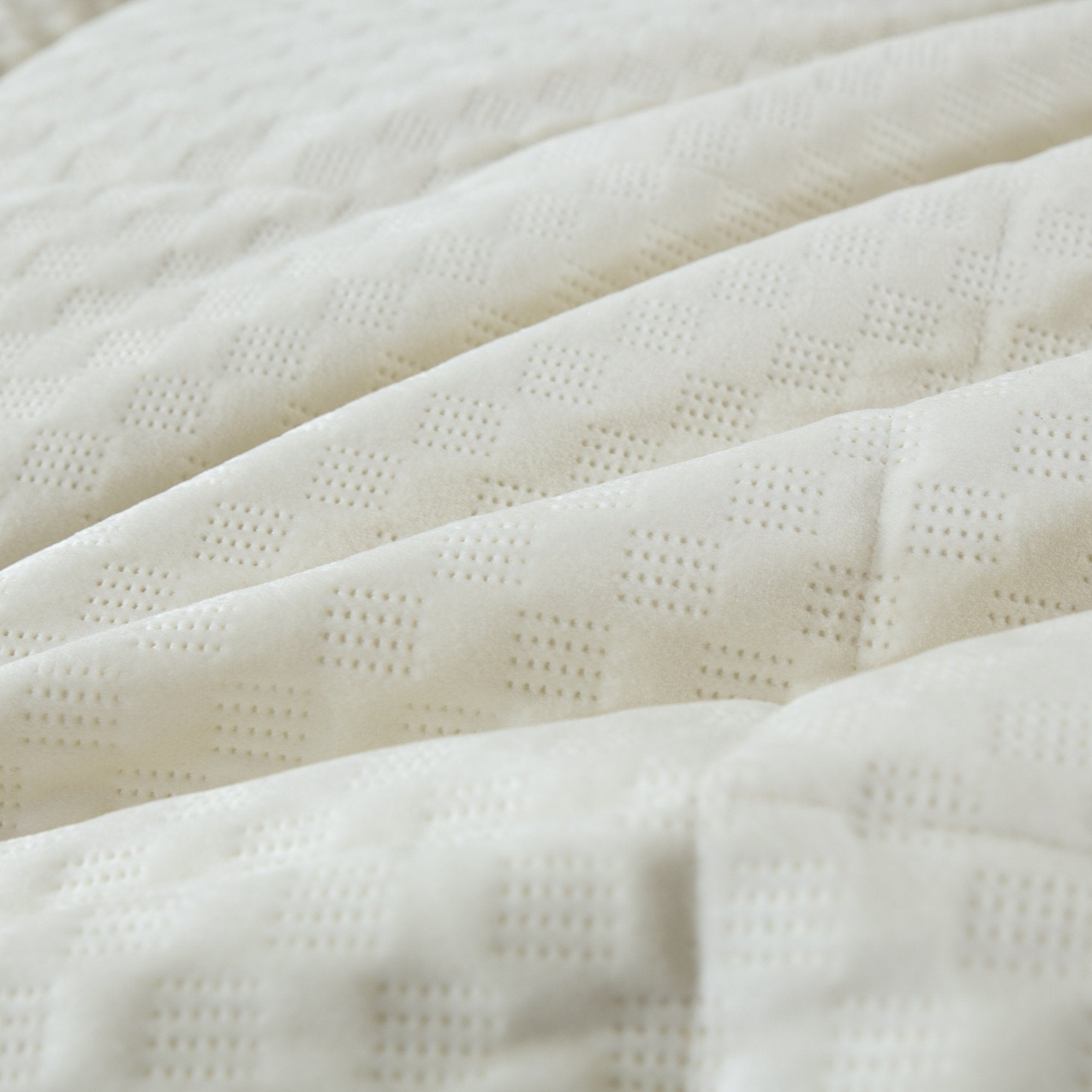 DaDa Bedding Dreamy Soft Velvet Ivory White Plush Velour Tufted Quilted Comforter Set (JHW861) - DaDa Bedding Collection