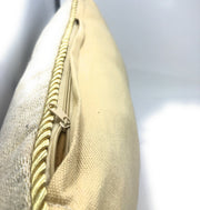 DaDa Bedding Nectarine Fruits Elegant Accent Throw Pillow Cushion Cover - 18" - 1-Piece - DaDa Bedding Collection