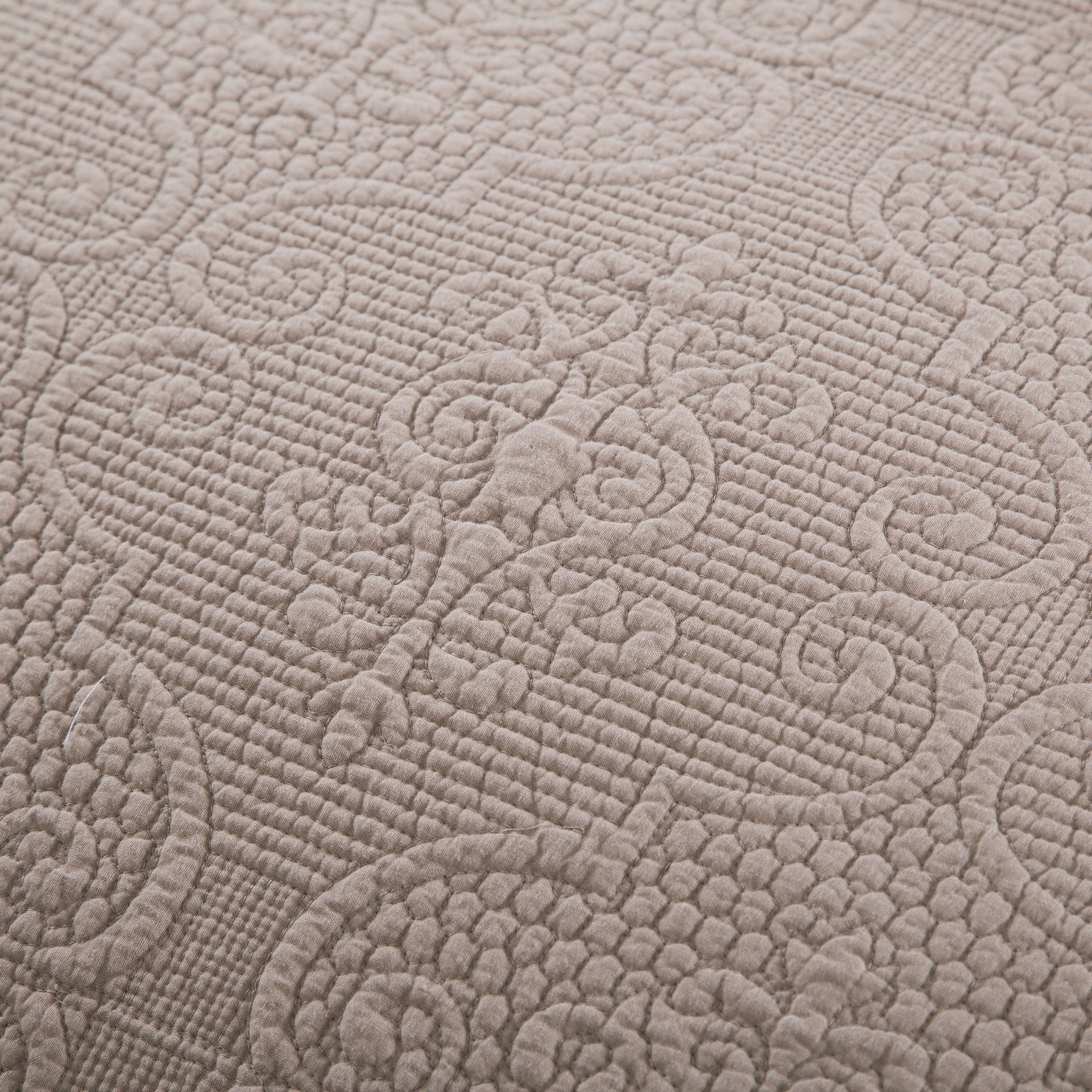 DaDa Bedding Taupe Beige Sand Dollar Floral Quilted Cotton Pillow Sham - 1-Piece  (JHW585) - DaDa Bedding Collection