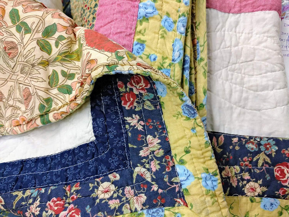 DaDa Bedding Cottage Spring Floral Garden Patchwork Cotton Quilted Bedspread Set - Twin/Single (DXJ100286) - DaDa Bedding Collection