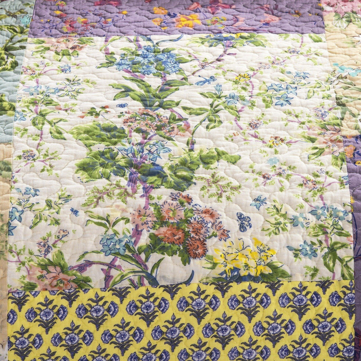 DaDa Bedding Frosted Pastel Gardenia Bohemian Cotton Patchwork Bedspread Set (JHW-604) - DaDa Bedding Collection