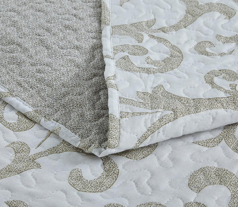 DaDa Bedding Luxe Couture Floral White Freesia Vineyard Elegant Coverlet Bedspread Set (HS-8760) - DaDa Bedding Collection