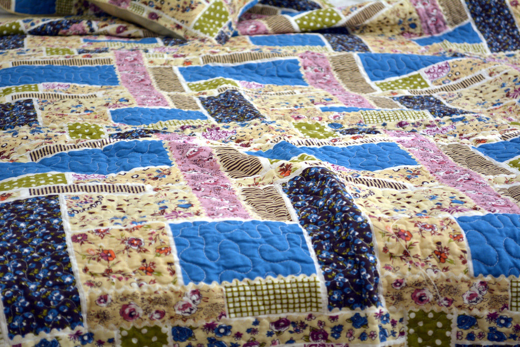 DaDa Bedding Cottage Blue Ivory Yellow Floral Scalloped Cotton Patchwork Quilted Bedspread Set (DXJ103269-1) - DaDa Bedding Collection