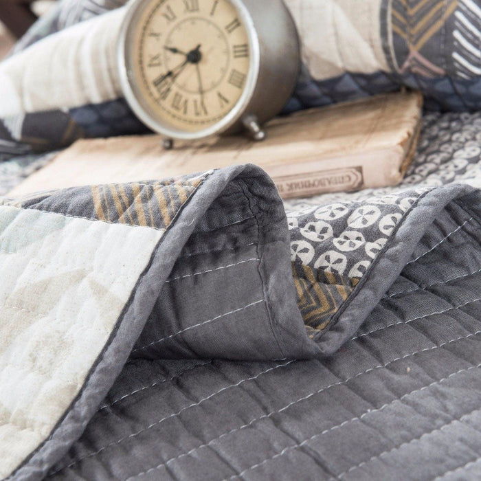 DaDa Bedding Quiet Country Farmhouse Real Patchwork Cotton Bedspread Set (JHW-675) - DaDa Bedding Collection