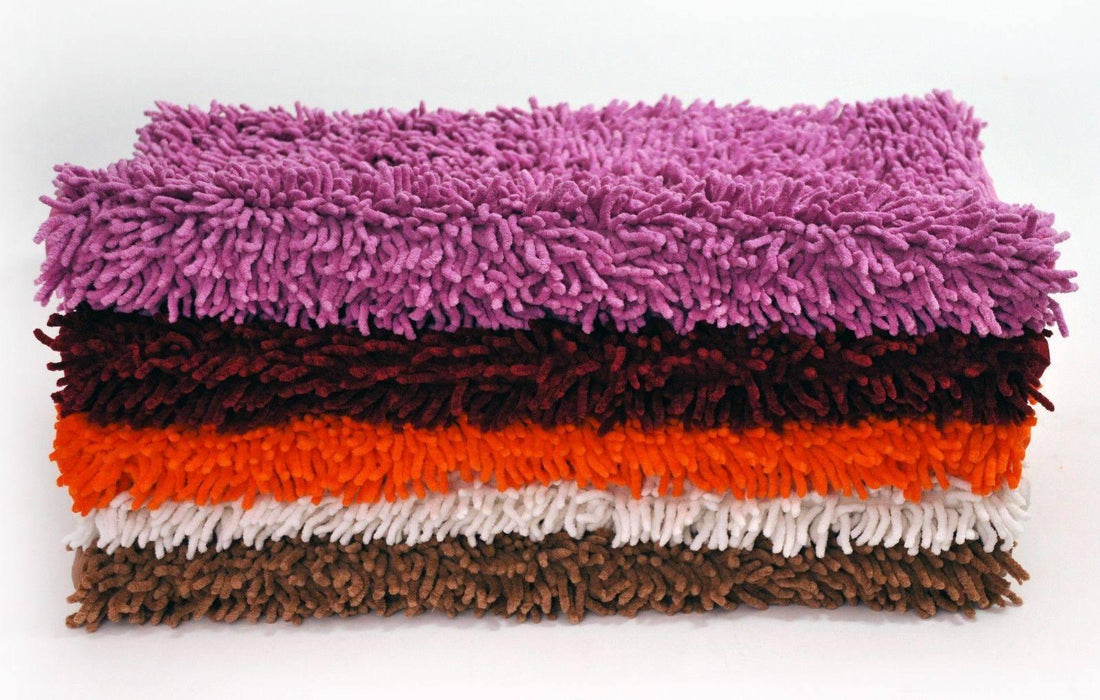 DaDa Bedding Vanilla Ivory White Shaggy Soft Chenille Noodle Carpet Rug Bath Mat - DaDa Bedding Collection
