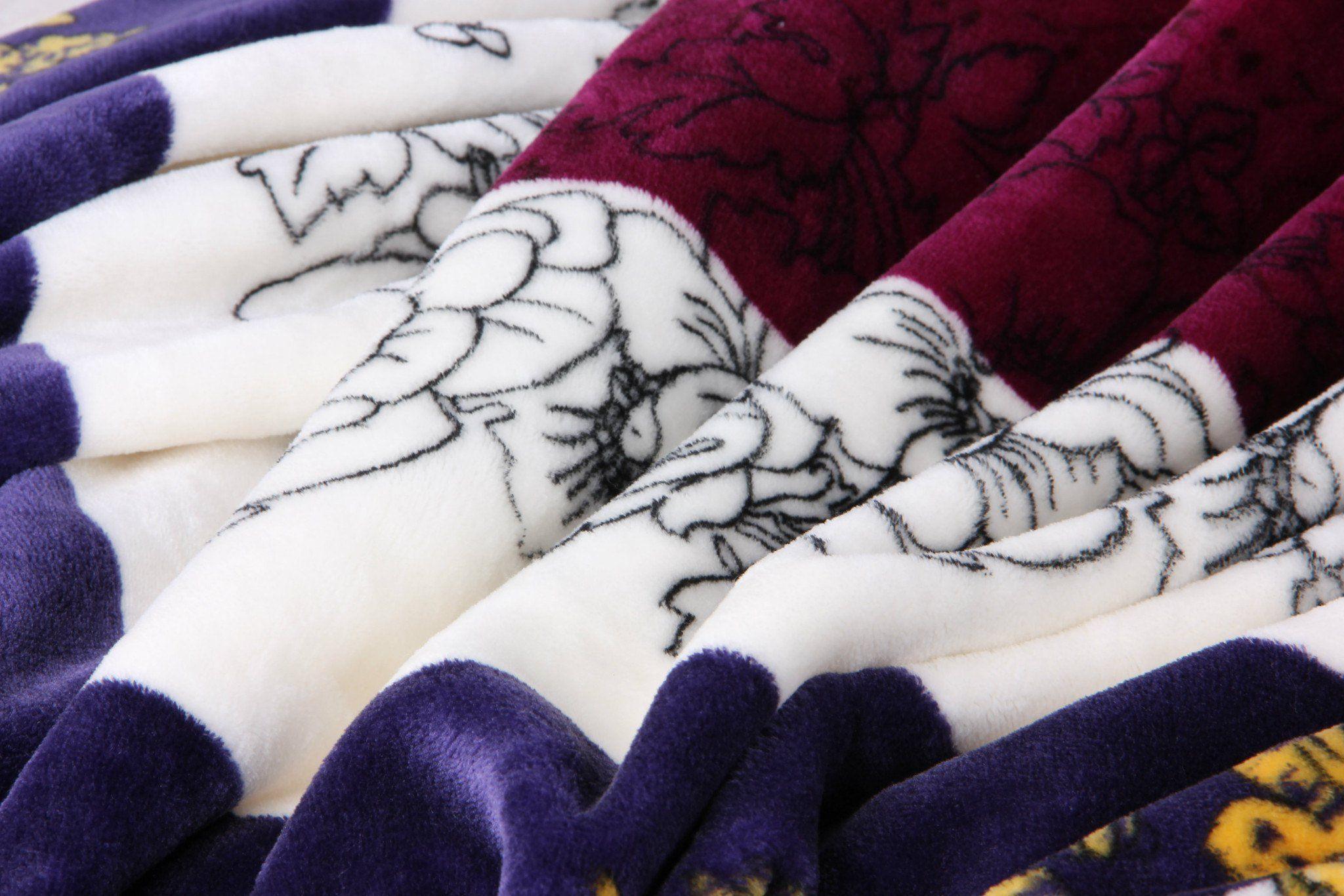 DaDa Bedding Botanical Floral Striped Carnations Mink Flannel Fleece Throw Blanket (XY9829) - DaDa Bedding Collection