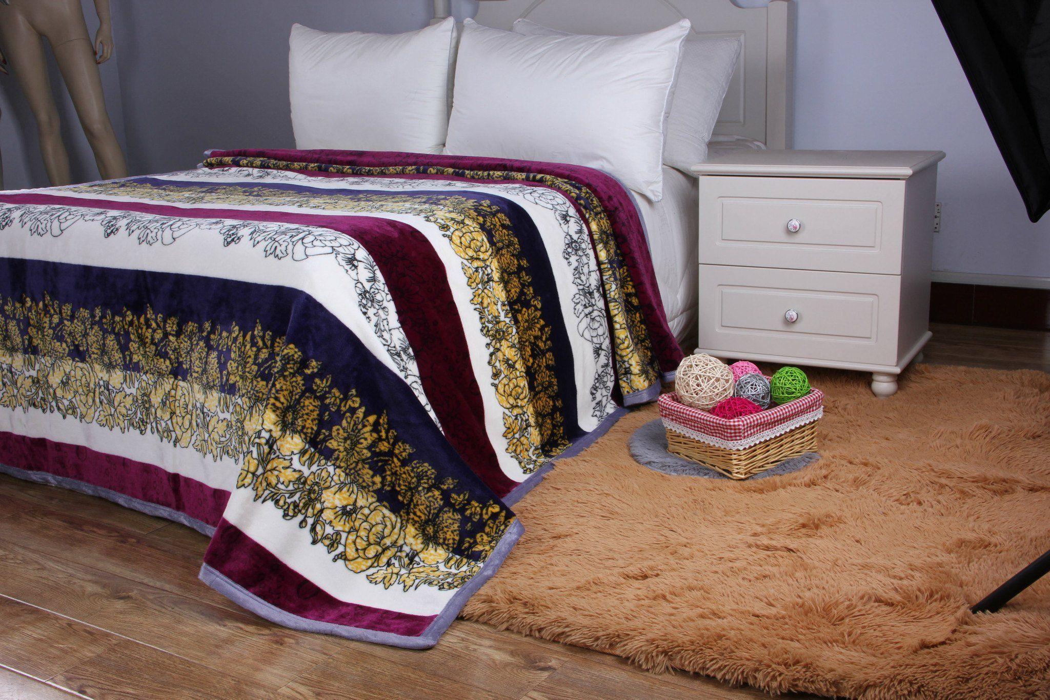 DaDa Bedding Botanical Floral Striped Carnations Mink Flannel Fleece Throw Blanket (XY9829) - DaDa Bedding Collection